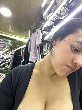 Pokazy przed kamerką – CelesteJones1