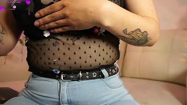 Chatroom XXX en direct de Nahoo__