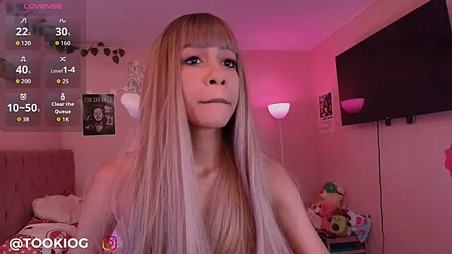 צ'אט XXX בשידור חי של TOOKIOG_