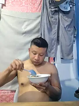Show de themorenofit08 na webcam