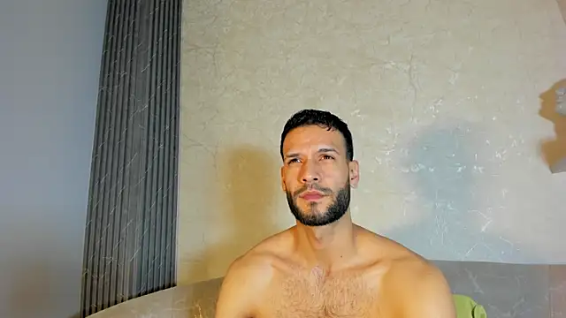 Show modela Jacob_Benelli na web-kameri