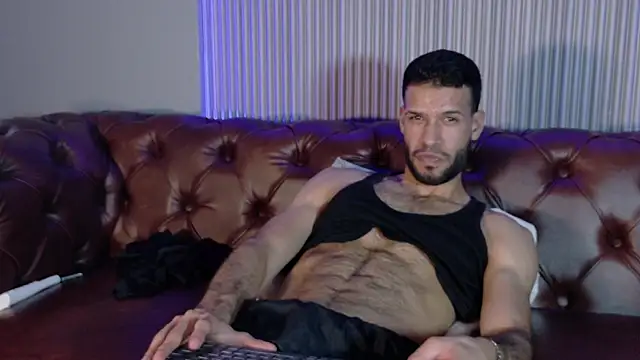 Pokazy przed kamerką – Jacob_Benelli