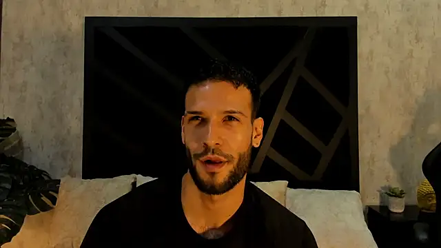 Jacob_Benelli Show Webcam