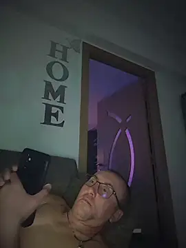 TirelessLot3's Webcam Show