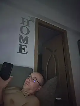 TirelessLot3 – webcam-show