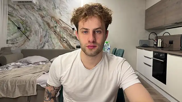 qwersprice Webcam Show