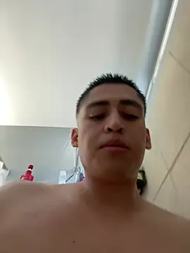 VirginBoyCock Adlı Modelin Web Kamerası Şovu