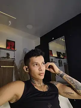 strong_dick7in webkamerás műsora