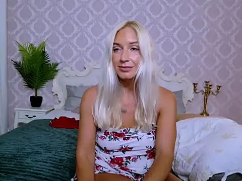 Show modela Kayleen_B na web-kameri