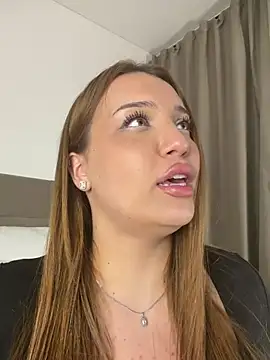 Chat +18 de KilianaNoir ao vivo