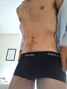 Show modela CuteDaddy92 na web-kameri