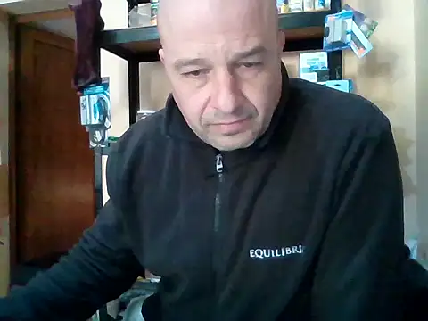 Askosex111 Show in webcam