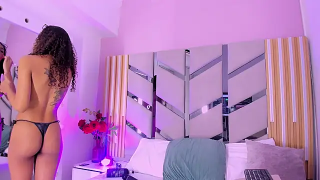 luciagray1 Webcam-Show
