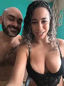 Show modela vivianeleoa na web-kameri