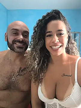 Show de vivianeleoa na webcam