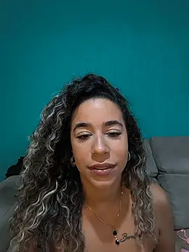 vivianeleoan Webbikameraesitys