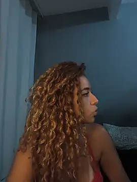Show de vivianeleoa na webcam