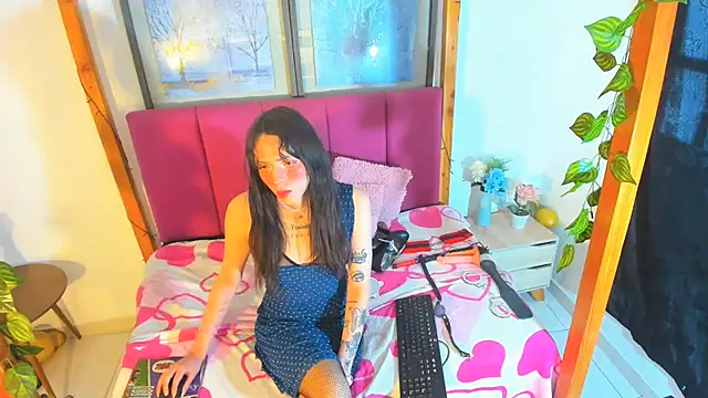 Lux_Royse – Kamerová šou