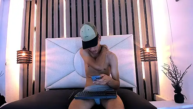 Pit_Ross Webcam show