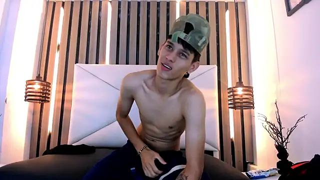 Pit_Ross Pertunjukan Webcam