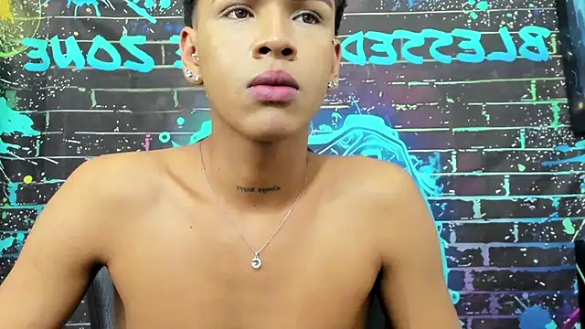 Timmy_Kiing_n Webbikameraesitys