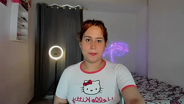 Sofiababyy 网络视讯表演