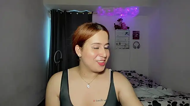 Sofiababyy Adlı Modelin Web Kamerası Şovu