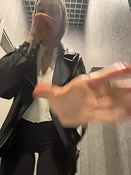 Webkamerová show SashaCatt