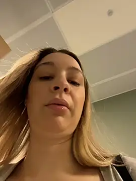 SashaCatt 라이브 XXX 채팅