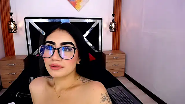 แชท XXX สดของ SCARLETT_INK_