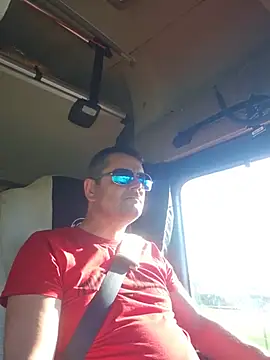 Show modela adas- na web-kameri