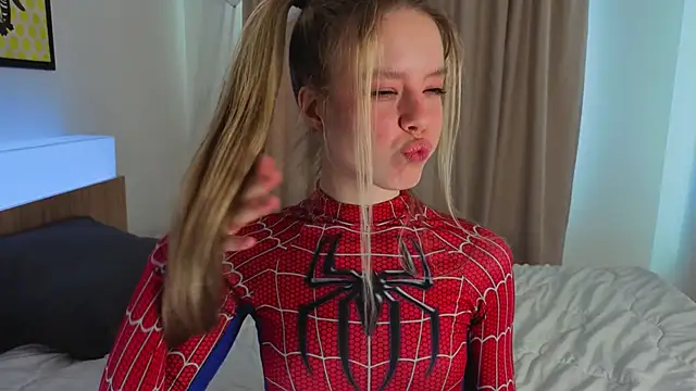 TiffinyMergist's Webcam Show