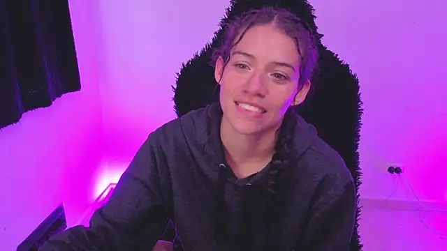 צ'אט XXX בשידור חי של daniela_rivasthl