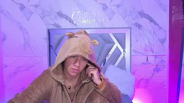 Chat +18 de daniela_rivasthl ao vivo