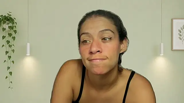 daniela_rivasthl's Live XXX Chat