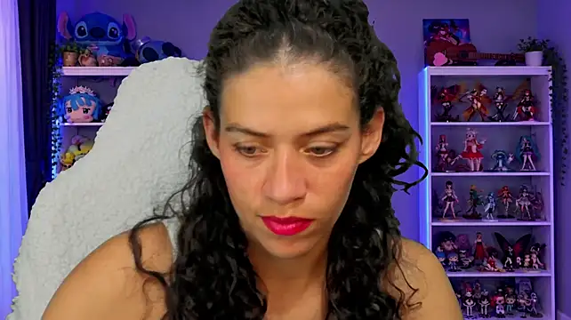 צ'אט XXX בשידור חי של daniela_rivasthl
