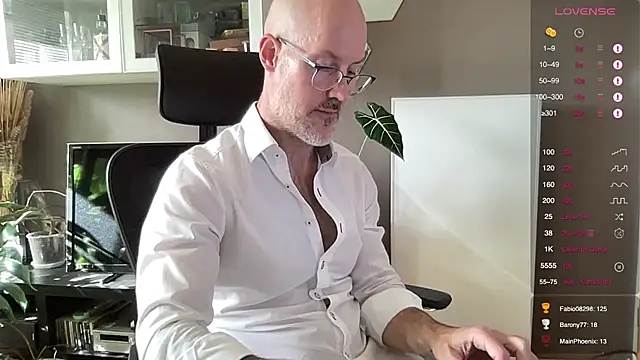 the_new_fit_rubinho webcam show