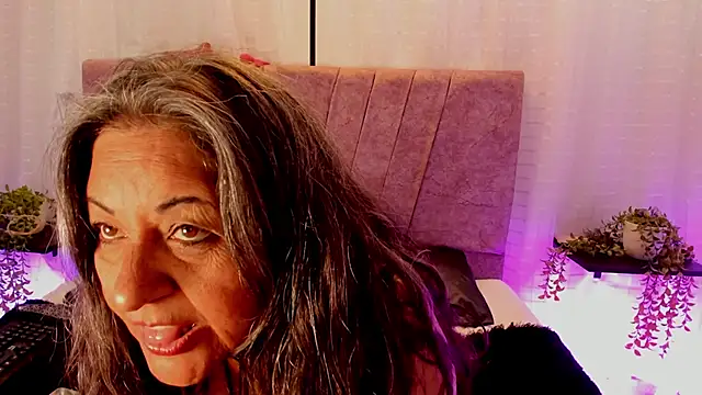 Chat +18 de Victoriaa_Anderson ao vivo