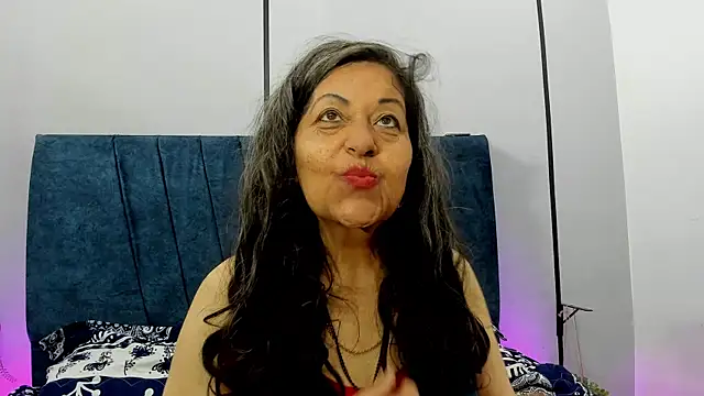 Victoriaa_Anderson Show in webcam