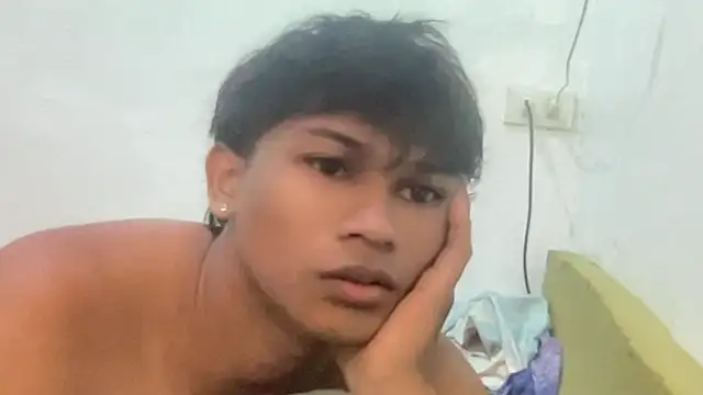 sinful_khalidxxx 网络视讯表演