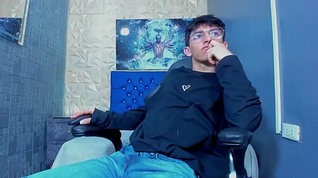 عرض كام ElanGiraldo