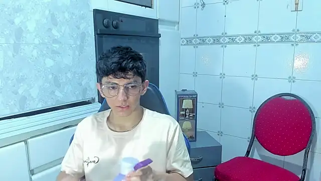 ElanGiraldo Show Webcam