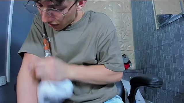 ElanGiraldo's Webcam Show