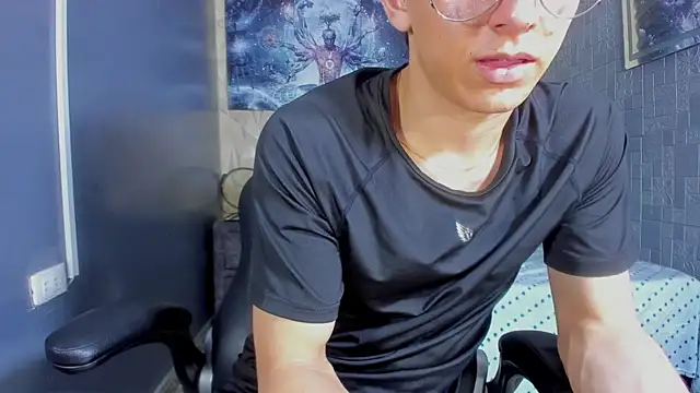 عرض كام ElanGiraldo