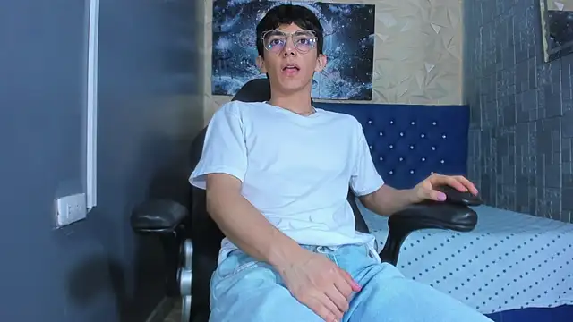 عرض كام ElanGiraldo