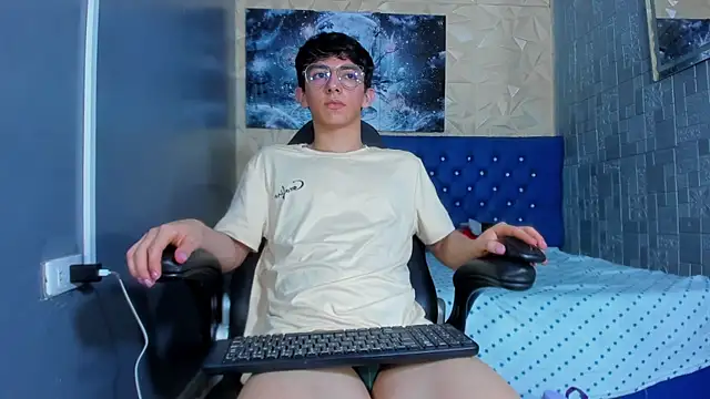 ElanGiraldo Pertunjukan Webcam