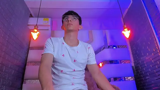 عرض كام ElanGiraldo