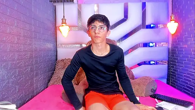 ElanGiraldo – webcam-show