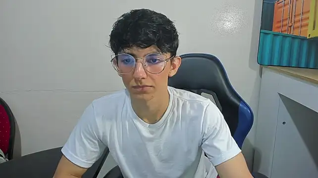 ElanGiraldo – webcam-show