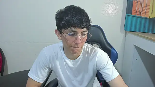 عرض كام ElanGiraldo